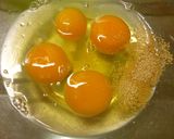 簡単にまぜまぜ♪ひじき入り卵焼き♪作り方1写真