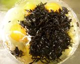 簡単にまぜまぜ♪ひじき入り卵焼き♪作り方2写真