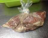 豚肉・ポテト・玉ねぎの簡単ハーブ炒め作り方1写真