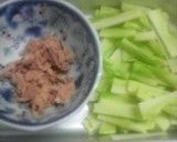 ブロッコリーの芯とツナの味噌炒め作り方1写真