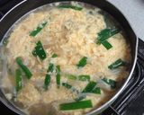 ふんわり♪ニラ玉味噌汁作り方4写真