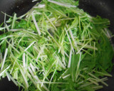 目玉焼き・水菜のバター炒め添え作り方5写真