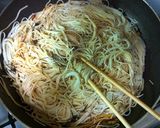 【家の食材で】キムチ＆納豆の炒め素麺作り方7写真
