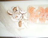 エビと春雨の中華スープ♪作り方1写真