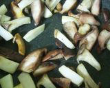 香ばし♪きのことキャベツのサラダ作り方2写真