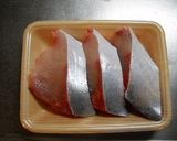 ブリのホイル焼き・トマト＆赤ワインソース作り方1写真