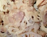 レンコンと豚バラ肉の塩麹炒め♪作り方5写真