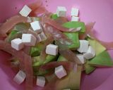 アボカドチーズ生ハムのマヨ醤油わさび和え作り方2写真