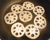 ほんのり梅風味！レンコンの豚生姜焼き丼作り方1写真