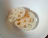 おつまみに❤れんこんチーズピザ❤作り方1写真