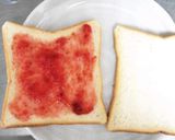 簡単！キャラ弁当☆しょくぱんまんサンド☆作り方2写真