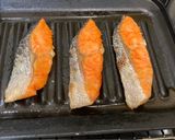 塩鮭のごま油焼き作り方6写真