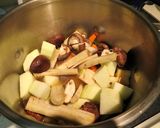 牛すじ肉と根菜の煮込み作り方8写真