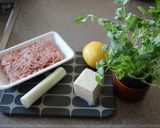 クセになりそう♪パクチーつくねバーグ作り方1写真