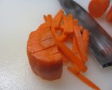 お酢がいい仕事してます♡　ニンジンの煮物作り方1写真