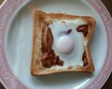 ハヤシをリメイク→目玉焼きのせトースト作り方4写真