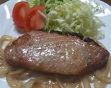 簡単!オーブンde醤油麹のトンテキ作り方5写真