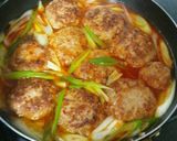 キムチの素で　煮込みねぎバーグ作り方11写真