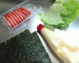簡単♥カニカマレタス海苔巻きサラダロール作り方1写真