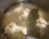 鶏手羽元と餅巾着の塩コショウスープ煮作り方1写真