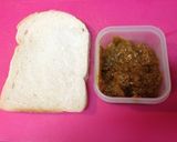 残ったカレーとトマトでチーズトースト作り方1写真