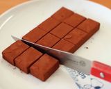 混ぜるだけ。豆乳で作れるなめらか生チョコ作り方4写真