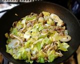 ダイエット！しらたきとひき肉の焼きそば作り方3写真