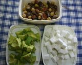 豆ｓとアボとハンペンのパセリチーズ炒め作り方1写真