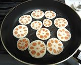 キレイに詰めよう♪明太子れんこん作り方4写真