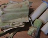 ウドの皮で、ズボラしょうゆ麹漬け作り方1写真