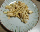 ウドの皮で、ズボラしょうゆ麹漬け作り方6写真