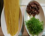 ホタルイカとドライトマトのペペロンチーノ作り方1写真
