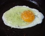 朝食に☆目玉焼きで簡単トーストサンド作り方1写真