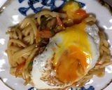 焼うどん目玉焼きのっけ作り方3写真