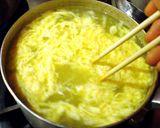 コーンと玉子で中華風？コーンスープ作り方4写真