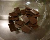 ❤板チョコでロックチョコ❤いちご添え作り方1写真