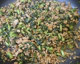 大根葉と豚ミンチの醤油麹炒め作り方6写真