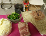 かつおぶしたっぷりで和風焼きうどん♡作り方1写真