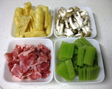 ふきと豚肉と油揚げの炒め煮♪作り方1写真