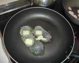 スナップエンドウのガーリックバター焼き作り方1写真
