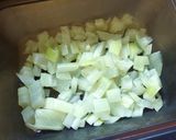 玉葱大きめ♡　かにかまと胡桃のトースト作り方2写真