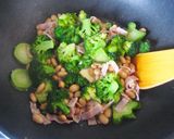 ブロッコリーと豆のコンソメバター蒸し作り方4写真
