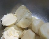 *チーズ入りいももち　バター醤油味*作り方1写真