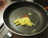 スモークサーモンとほうれん草のピザ作り方2写真