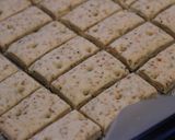 オレガノとチーズのお手製クラッカー作り方9写真