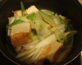 15分で出来る☆厚揚げ・葱・春菊の炒め作り方3写真