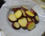 サツマイモの蜂蜜バターレモン煮作り方1写真