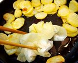 子供◎おつまみ◎ベーコン馬鈴薯の大蒜炒め作り方5写真
