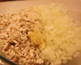 エリンギ入りのヘルシー♡鶏ひき肉バーグ作り方1写真