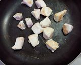 鶏むね肉とほうれん草の炒め物作り方3写真